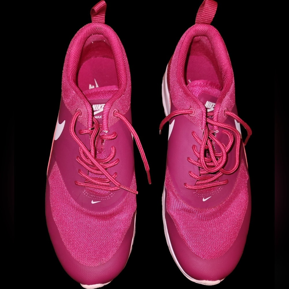 Nike Air Max Thea Sport Fuchsia women's size 10 sneaker